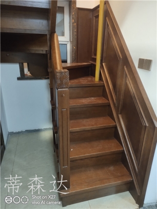实木楼梯
