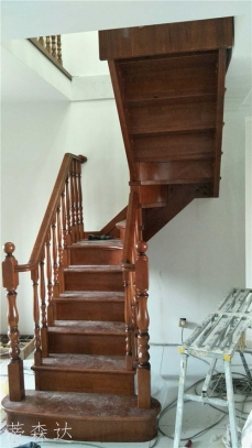 实木楼梯