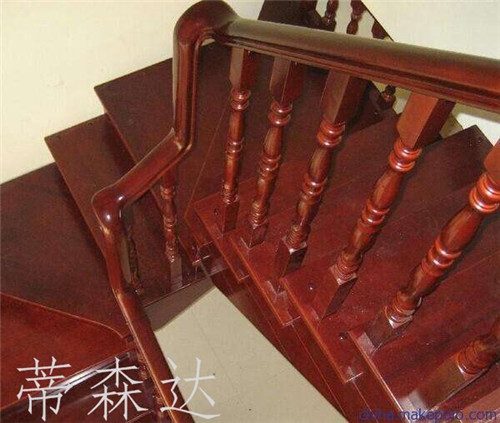 实木楼梯