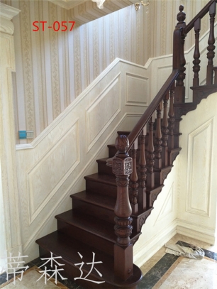 实木楼梯