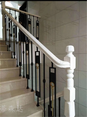 实木楼梯