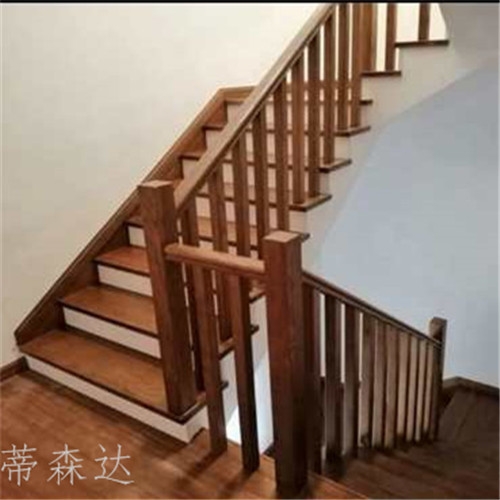 实木楼梯