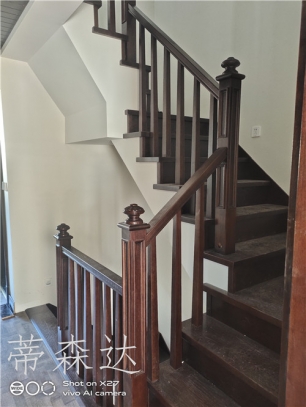 实木楼梯