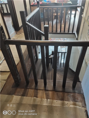 实木楼梯