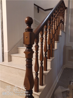 实木楼梯