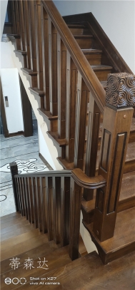 实木楼梯