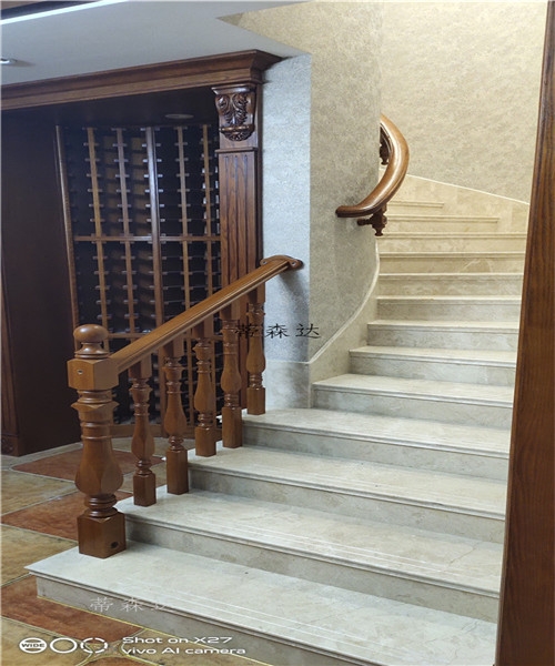 实木楼梯