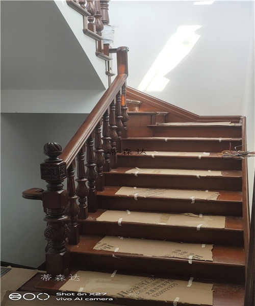 实木楼梯