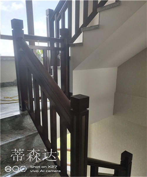 实木楼梯