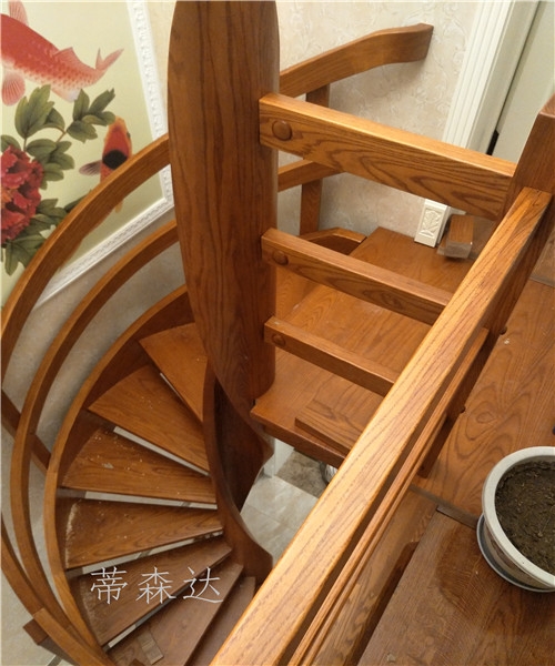 实木楼梯