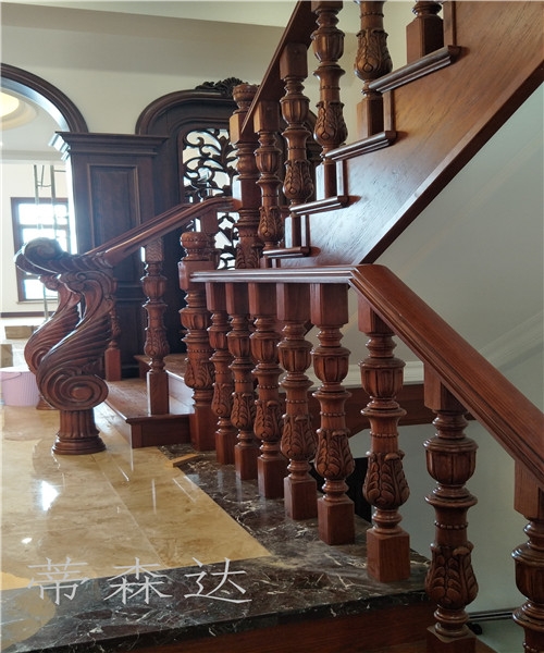 实木楼梯
