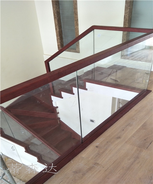 实木楼梯
