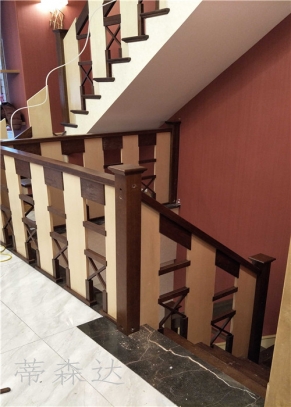实木楼梯