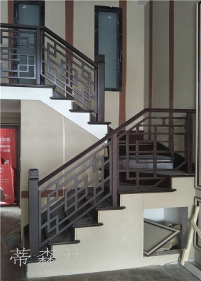 实木楼梯