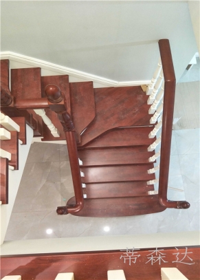 实木楼梯