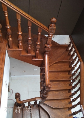 实木楼梯