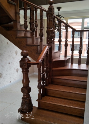 实木楼梯